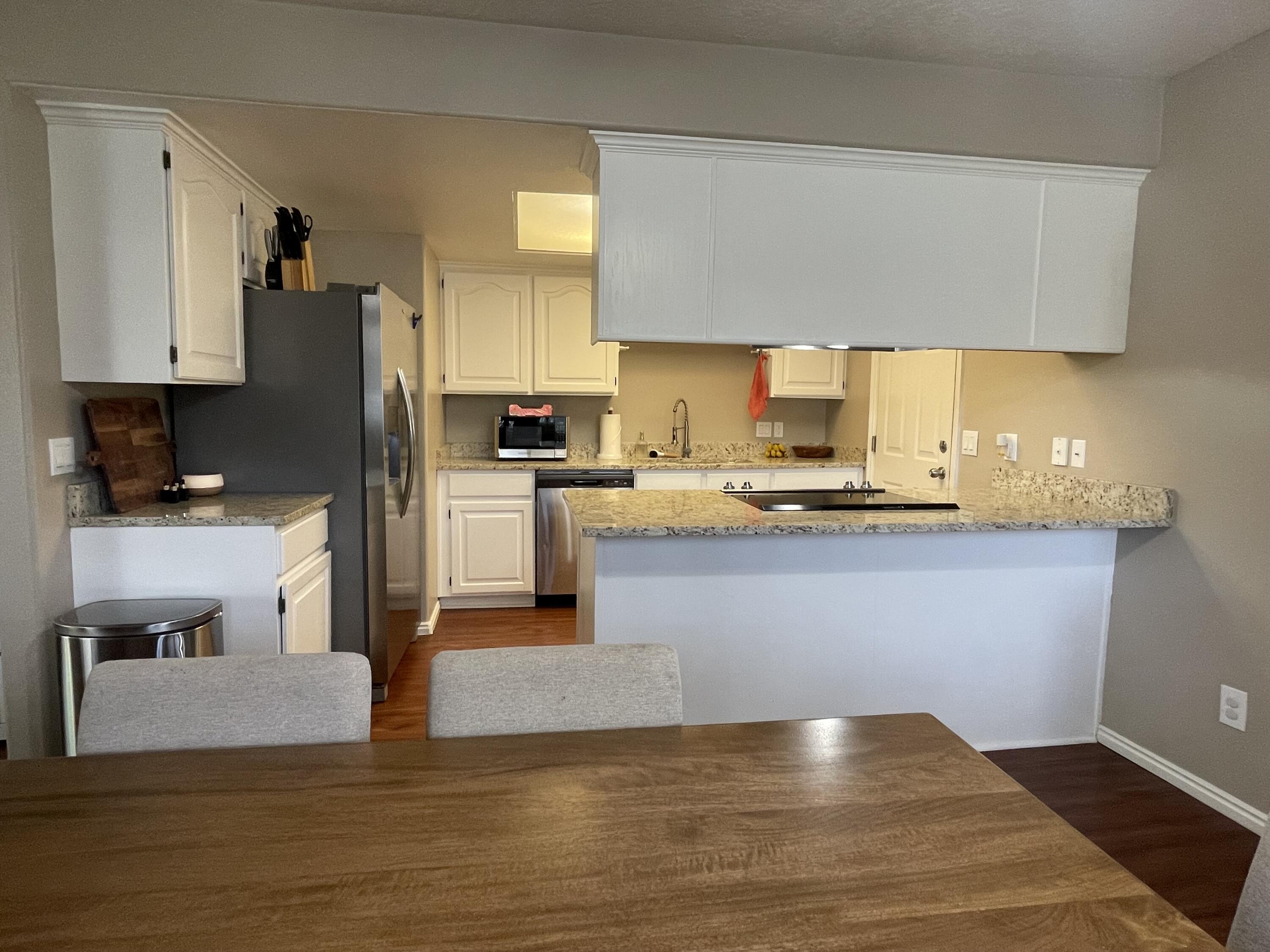 CREEKSIDE HOMES - Residential