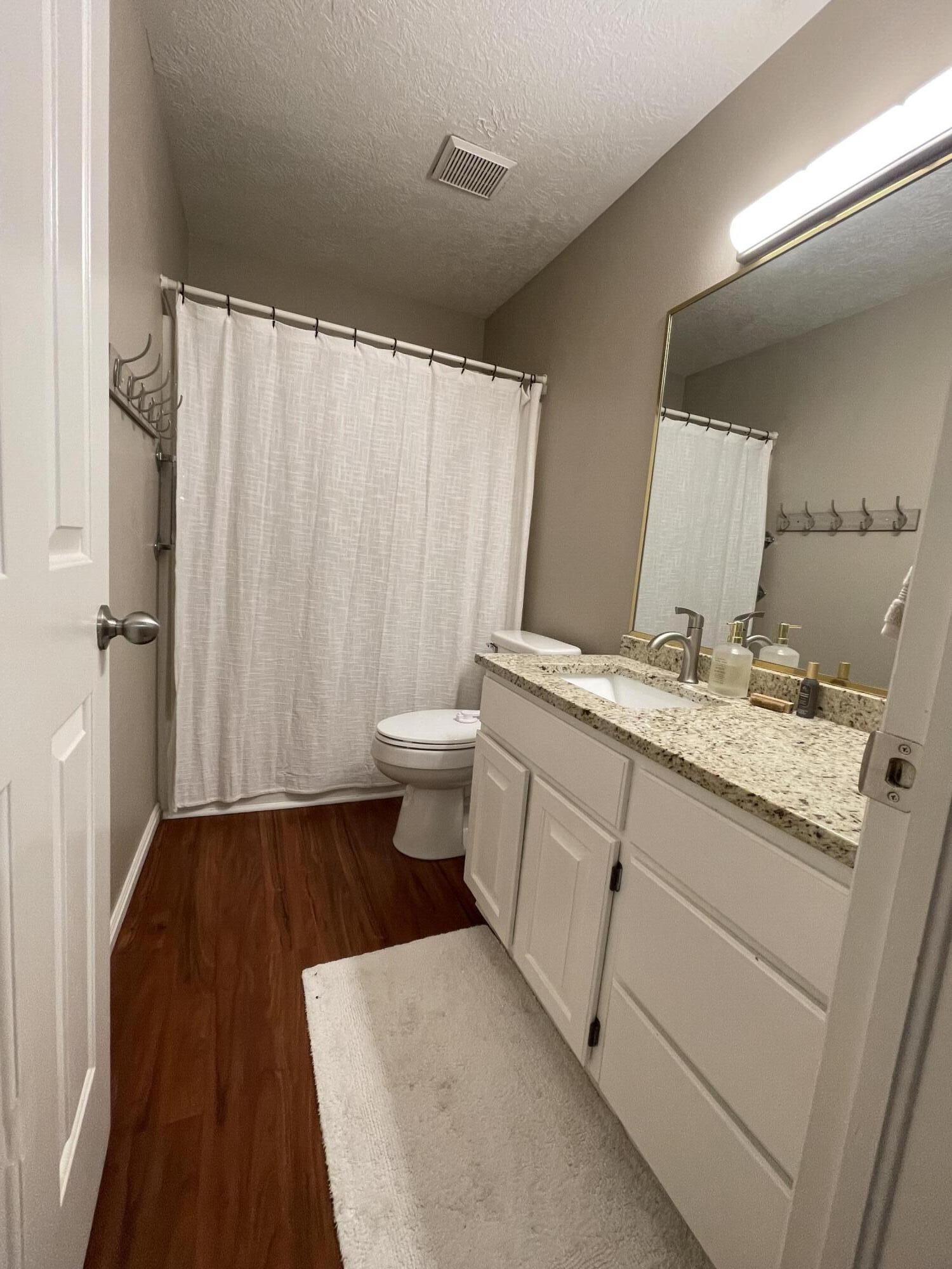 CREEKSIDE HOMES - Residential