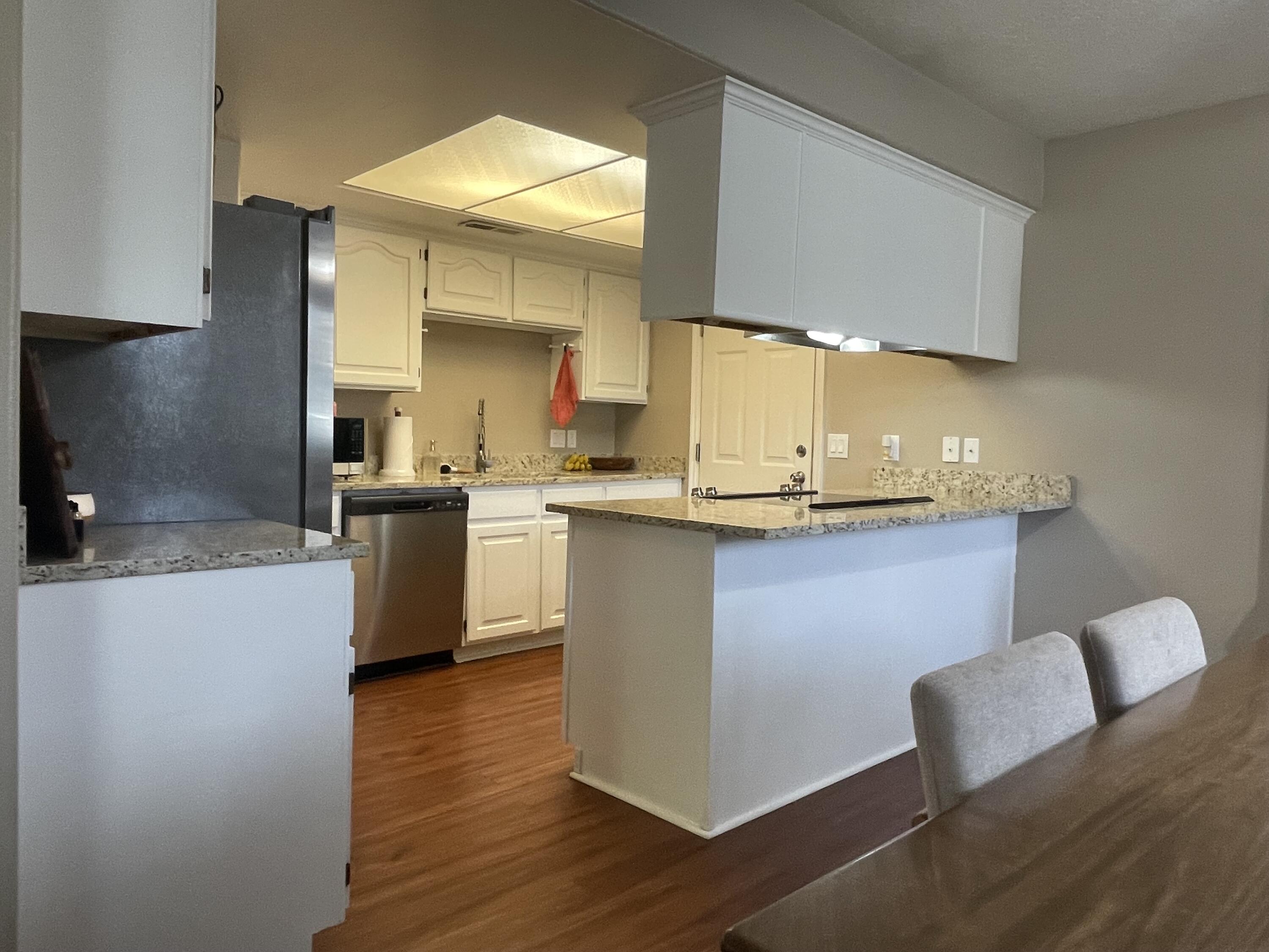 CREEKSIDE HOMES - Residential