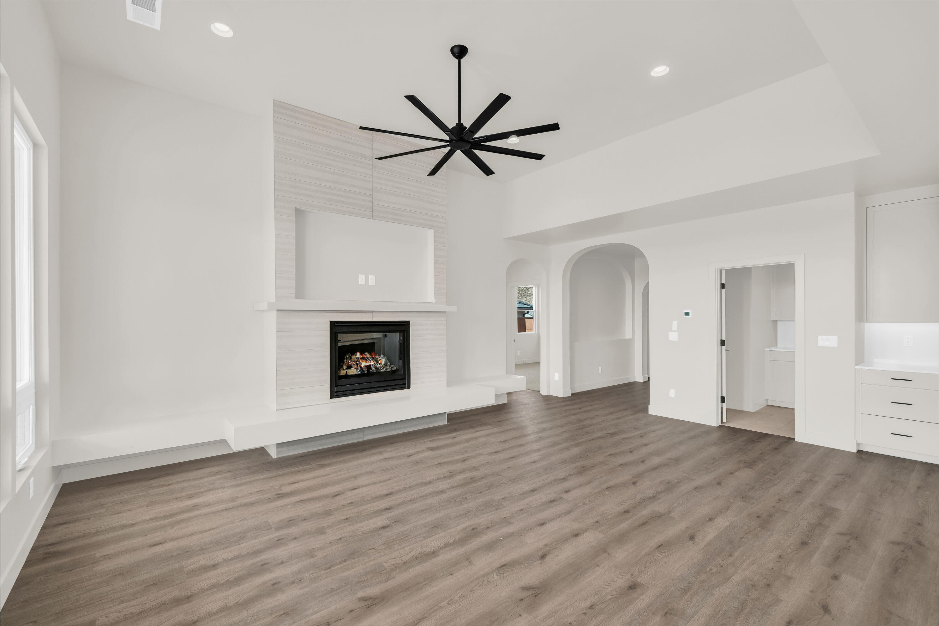 ESTATES AT BURKE SPRINGS - Residential