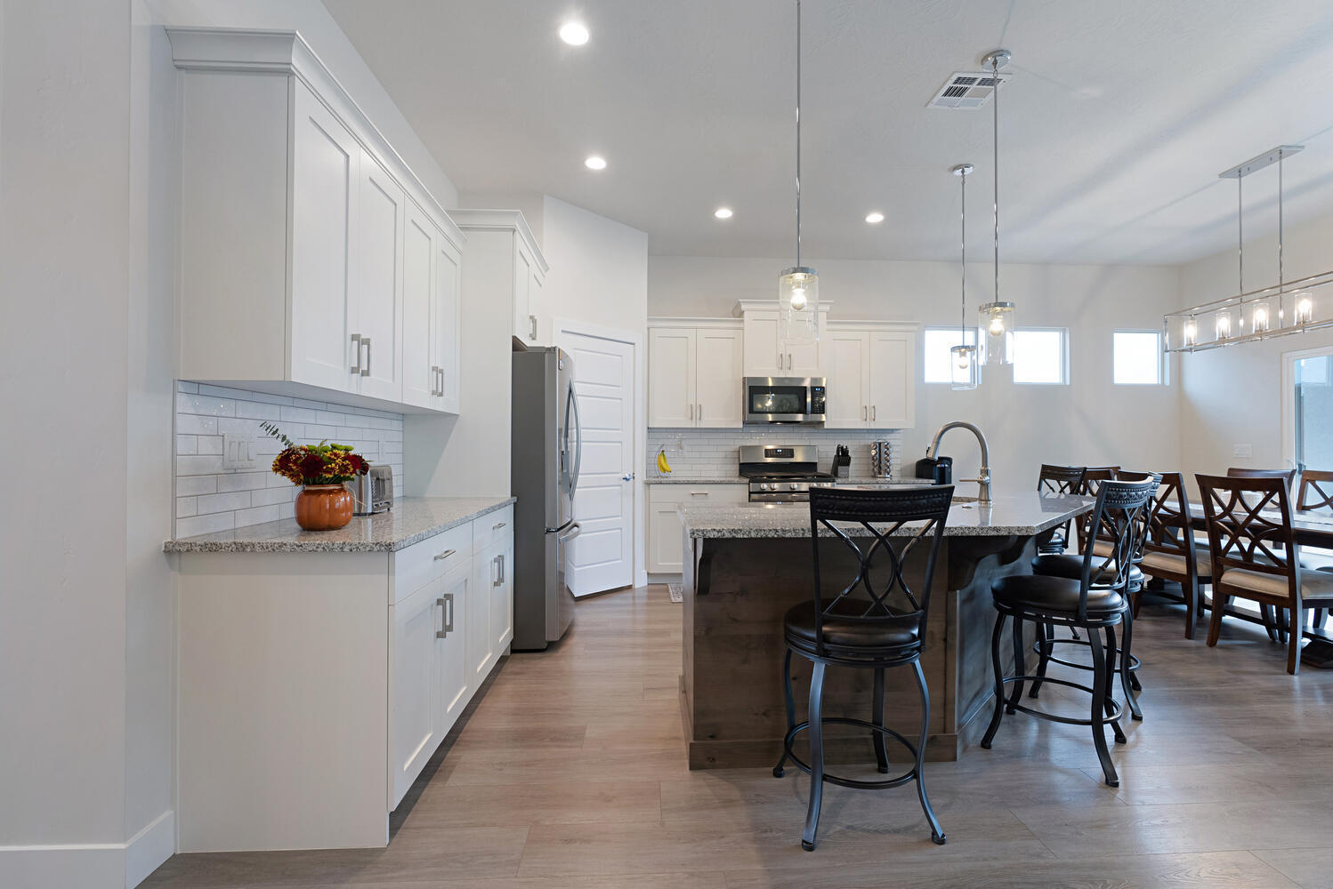 DESERT CLIFFS - Residential