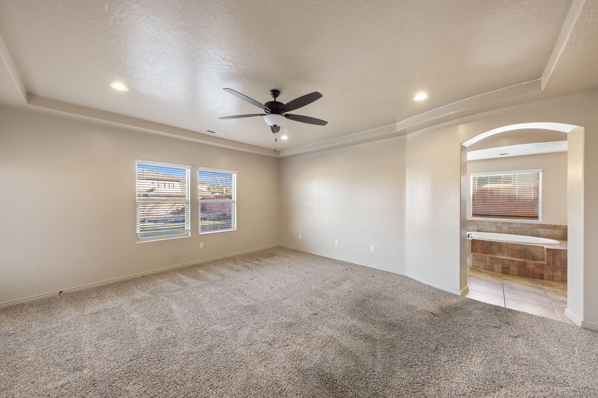 SUN VALLEY ESTATES - Residential