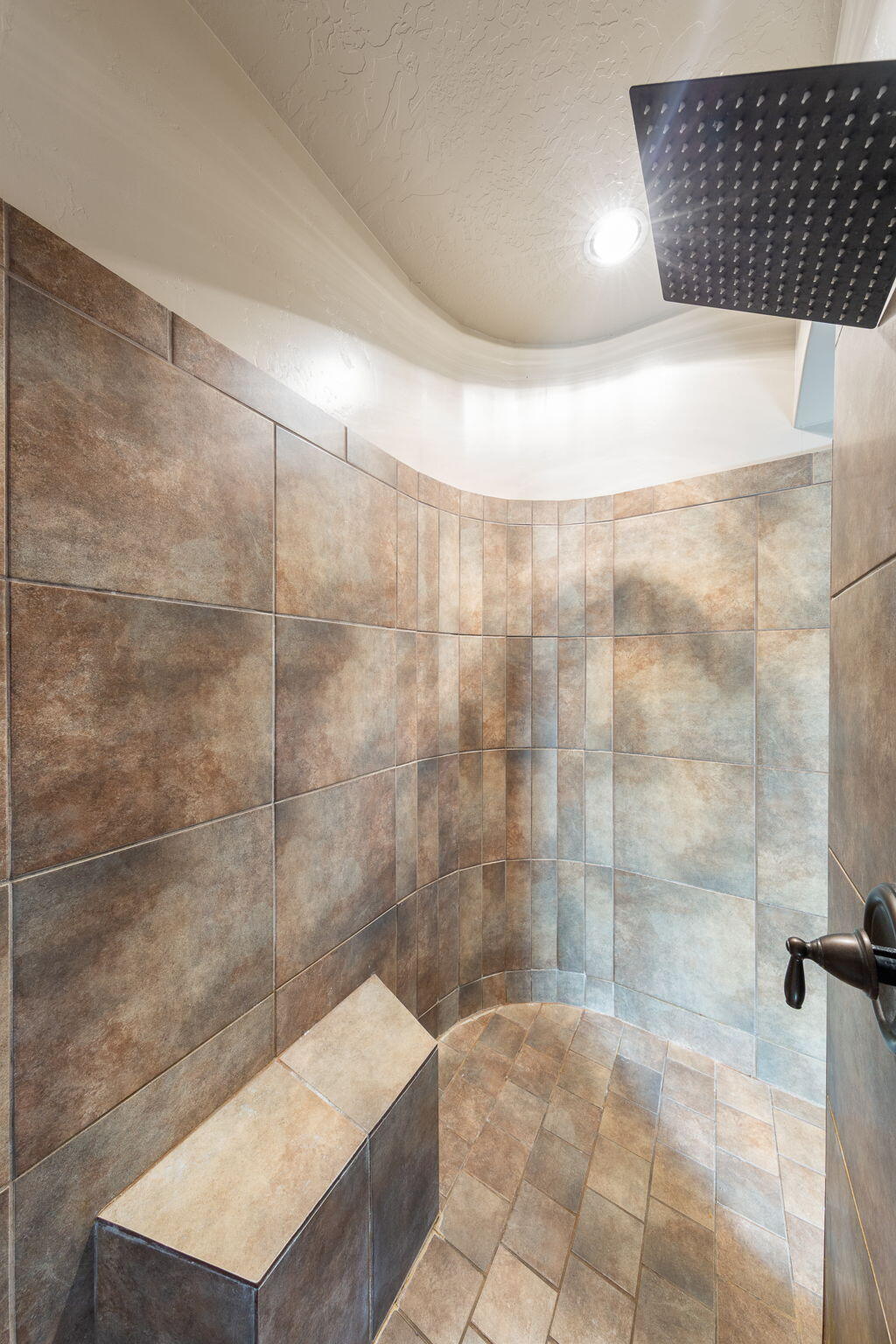 SUN VALLEY ESTATES - Residential