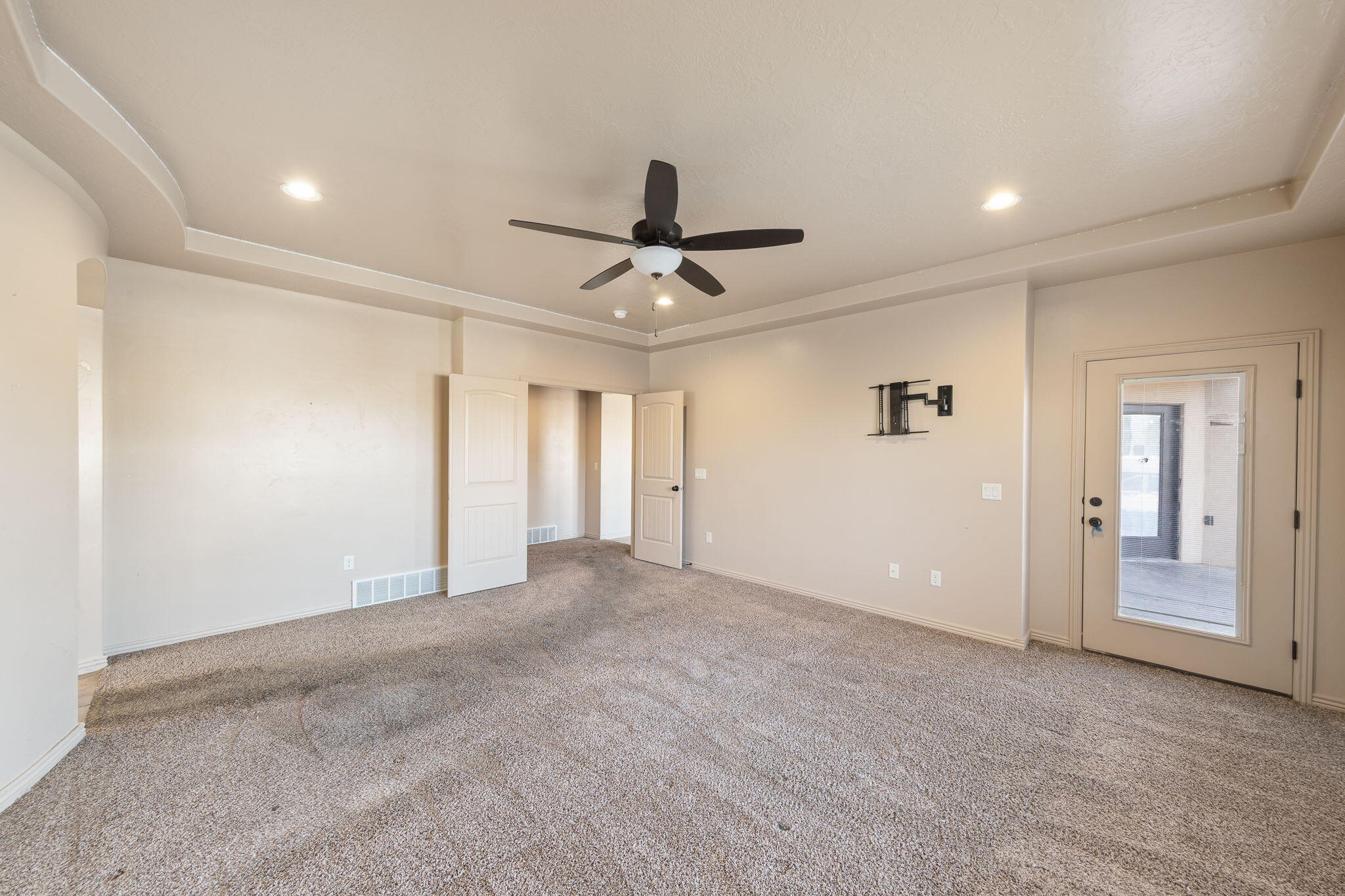 SUN VALLEY ESTATES - Residential