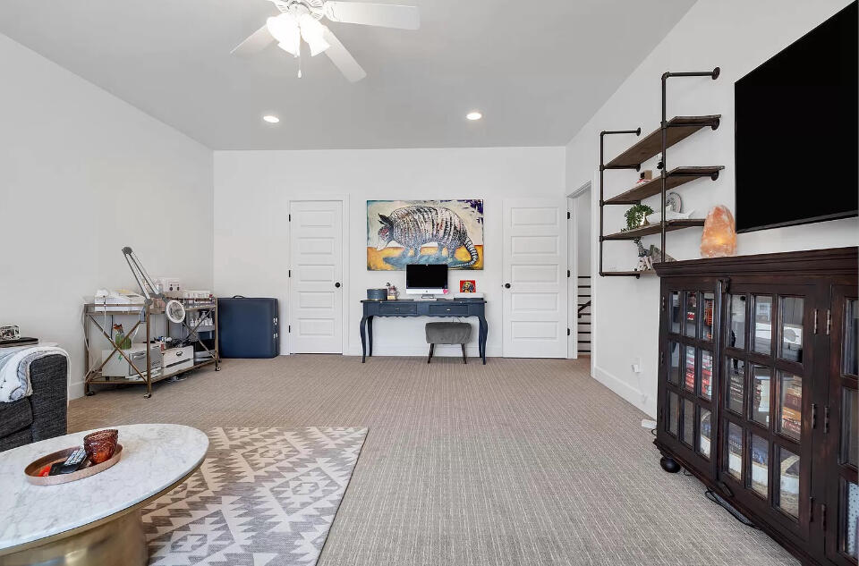 FIELDSTONE - Residential