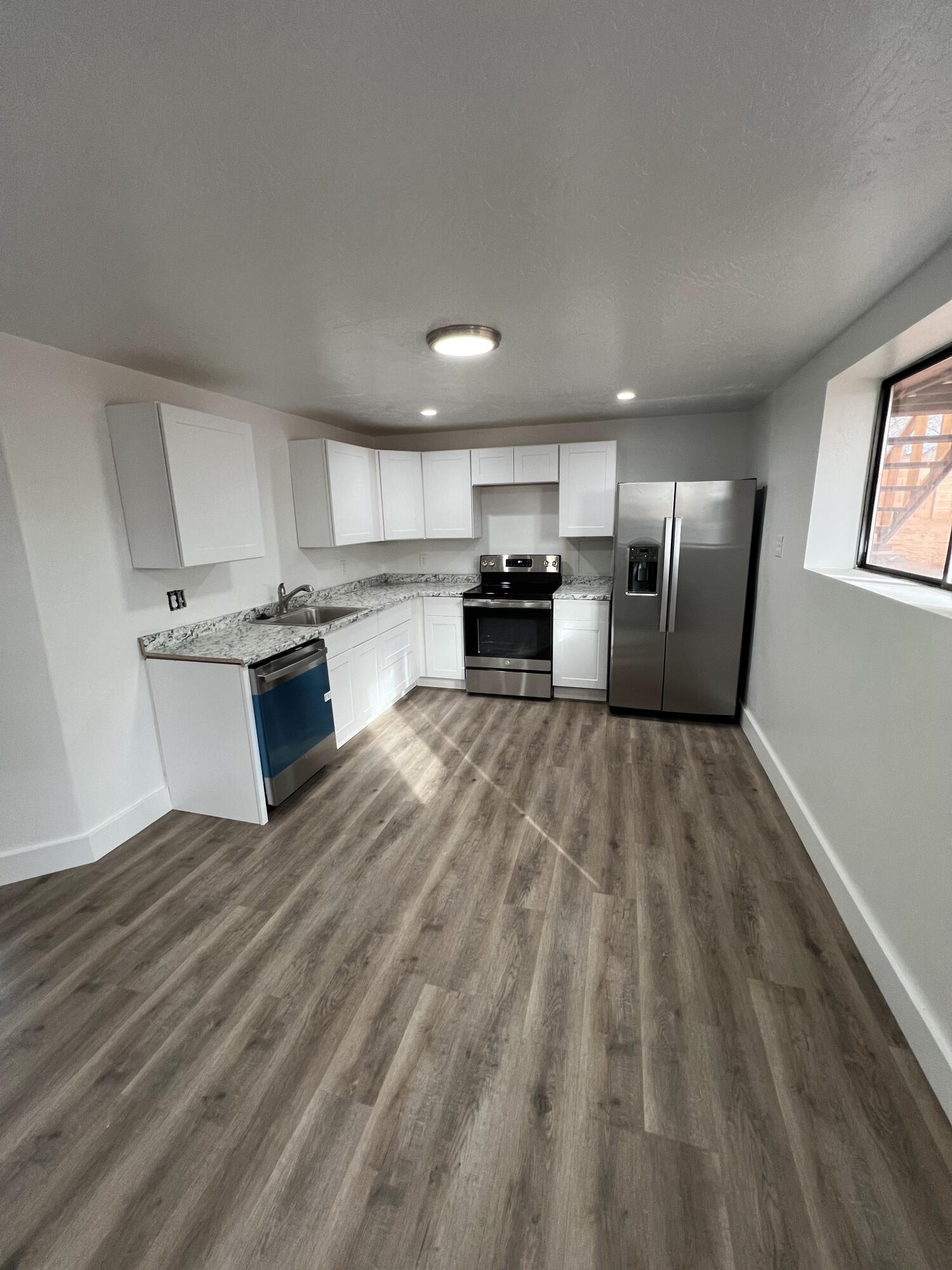 PANORAMA PARK - Residential Income