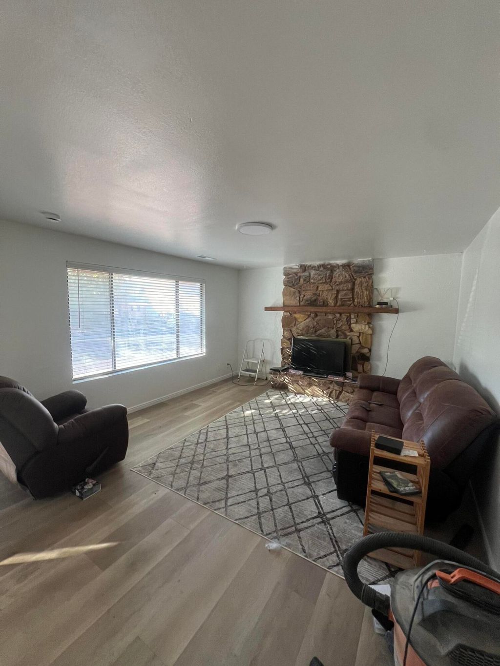 Photo of 646 N 2000 E, Saint George, UT 84790 (MLS # 25-266148)