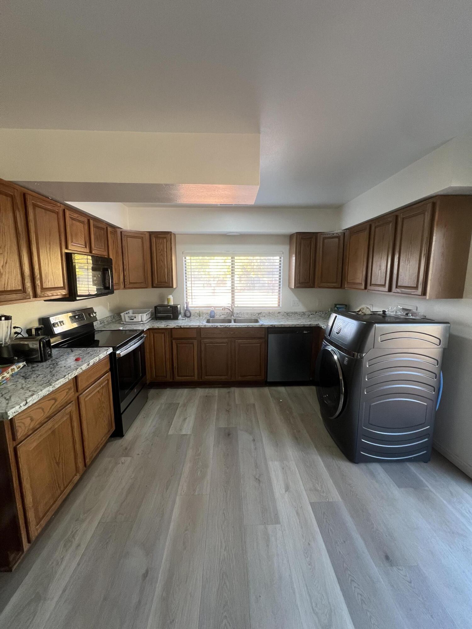 PANORAMA PARK - Residential Income