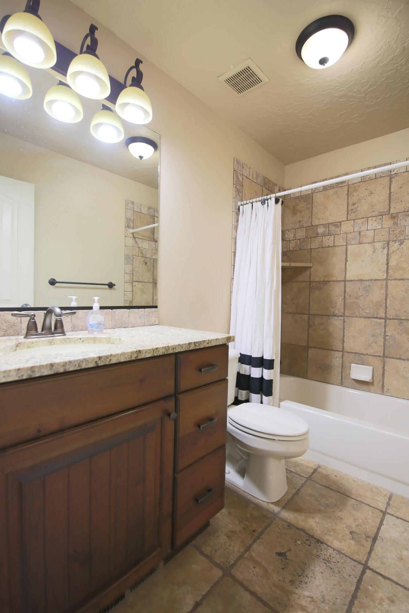 SOUTHGATE TOWNHOMES - Residential