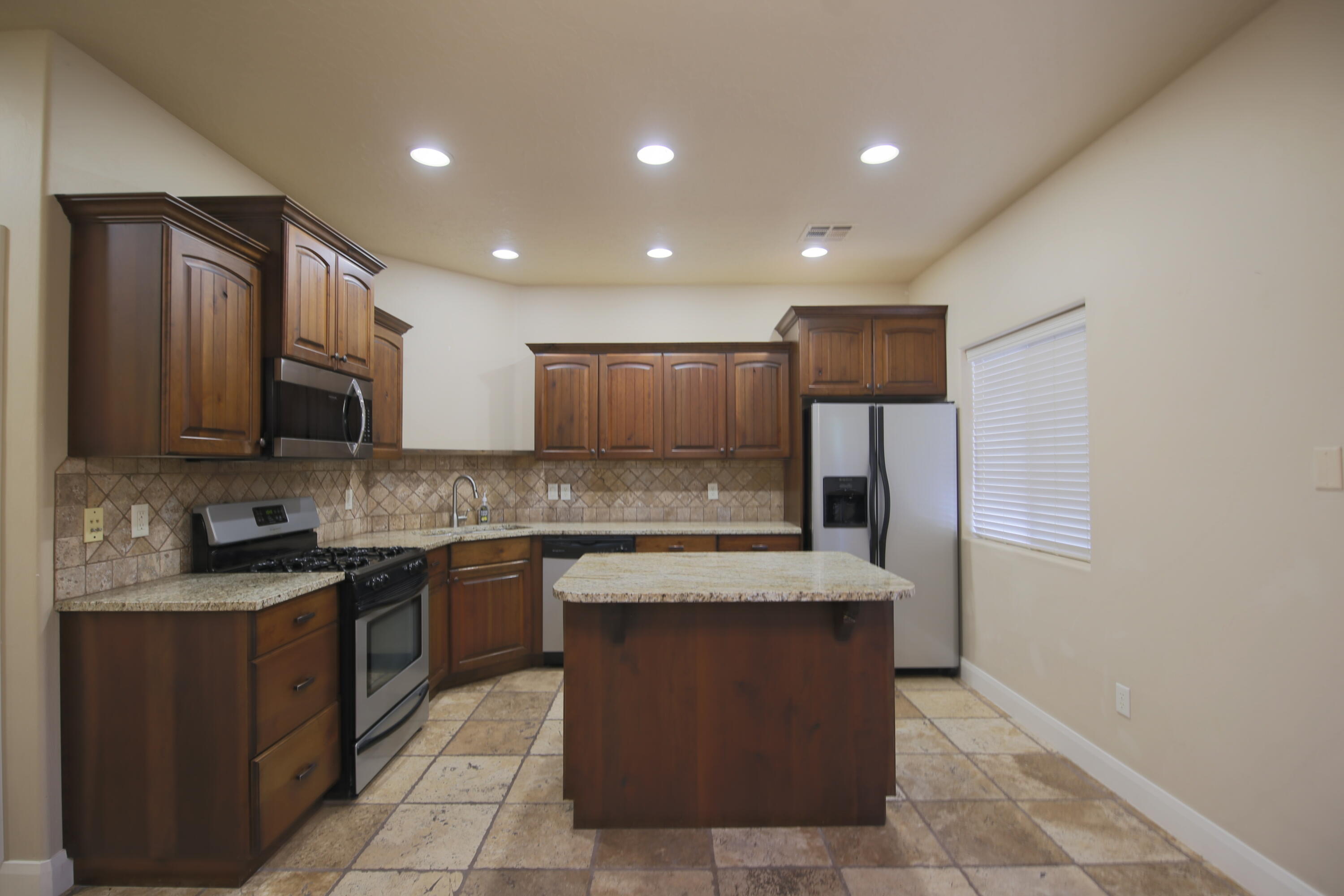 SOUTHGATE TOWNHOMES - Residential