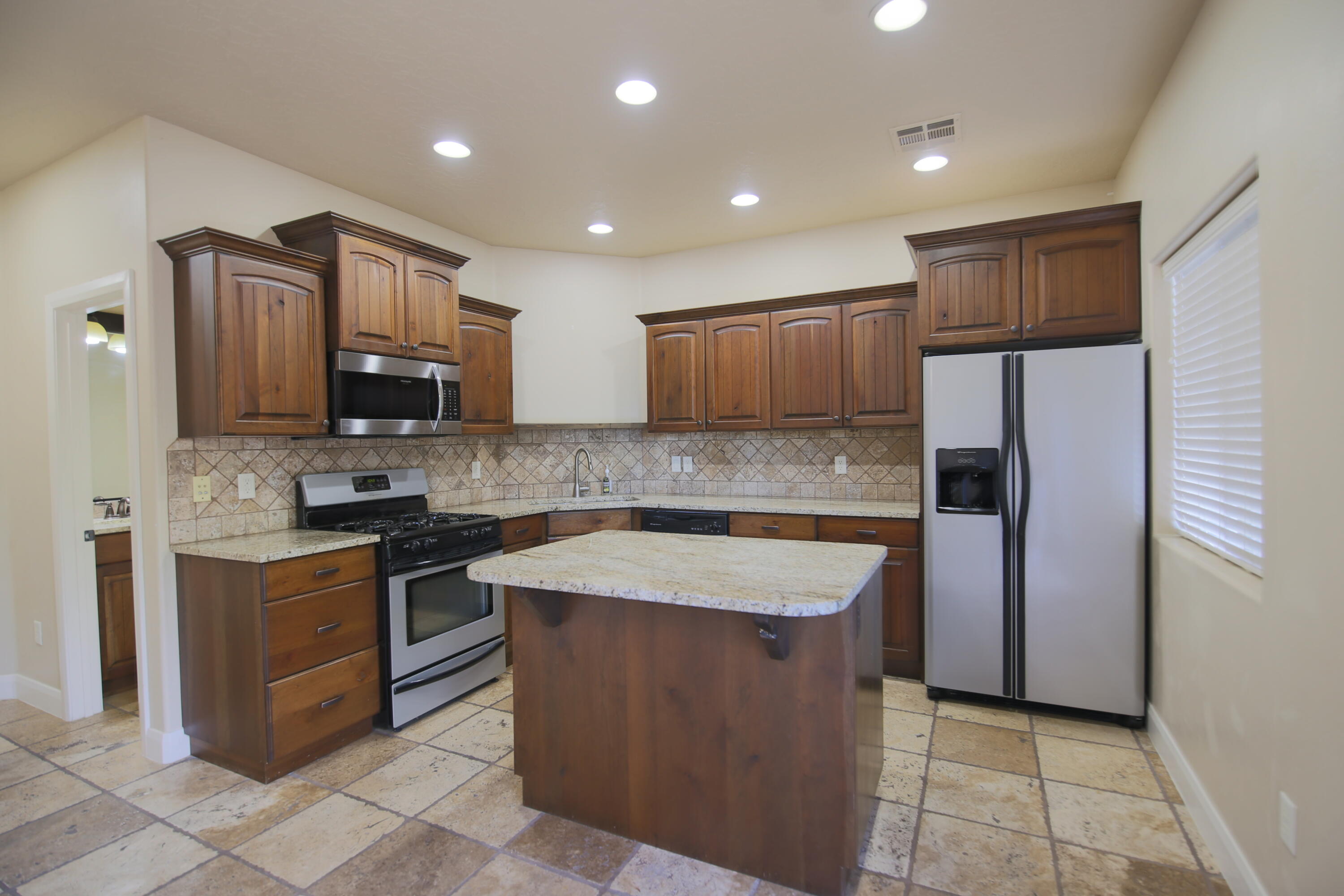 SOUTHGATE TOWNHOMES - Residential