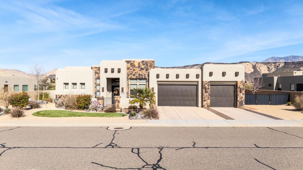 Photo of 1476 W Canyon tree DR, Saint George, UT 84770 (MLS # 26-268587)