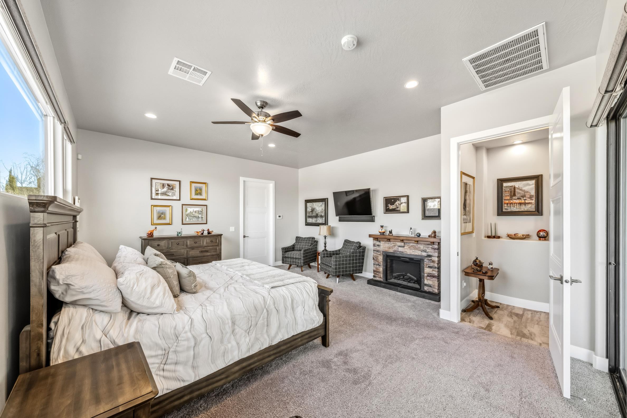 LEDGES OF ST GEORGE SAND COVE - Residential