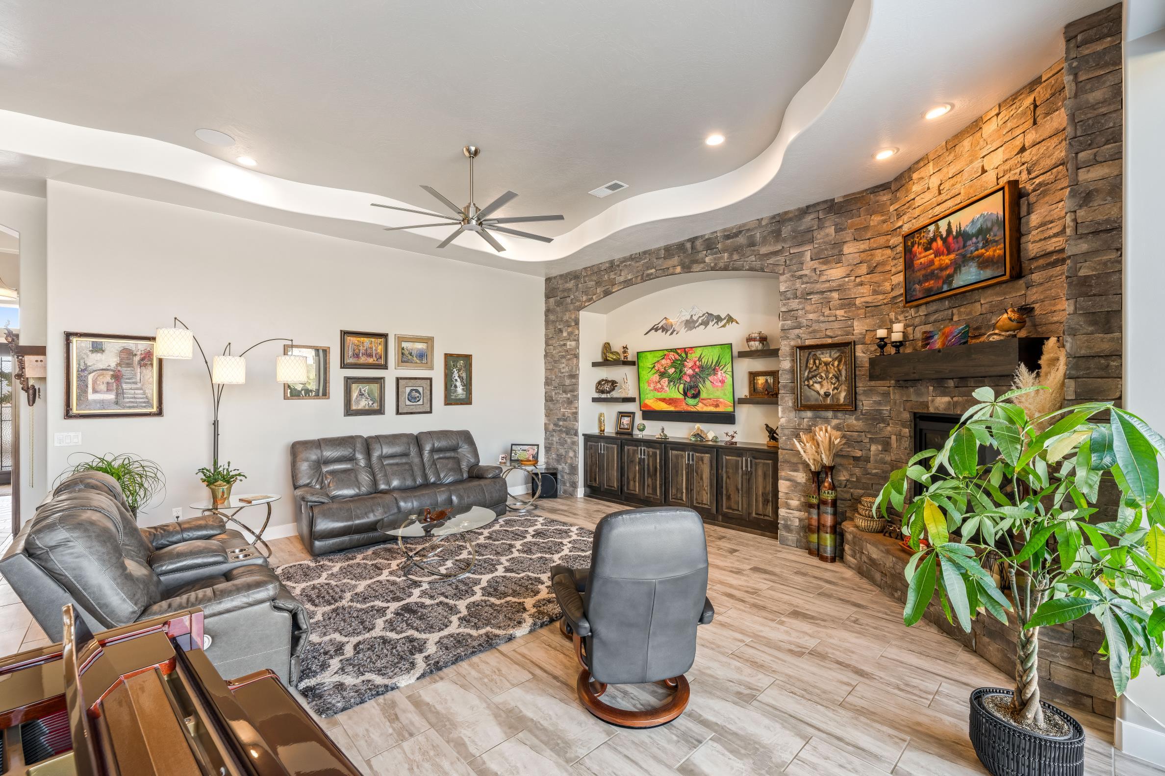 LEDGES OF ST GEORGE SAND COVE - Residential