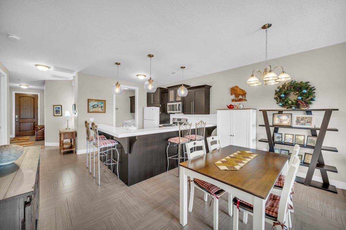 PELICAN HILLS CONDOMINIUMS - Residential