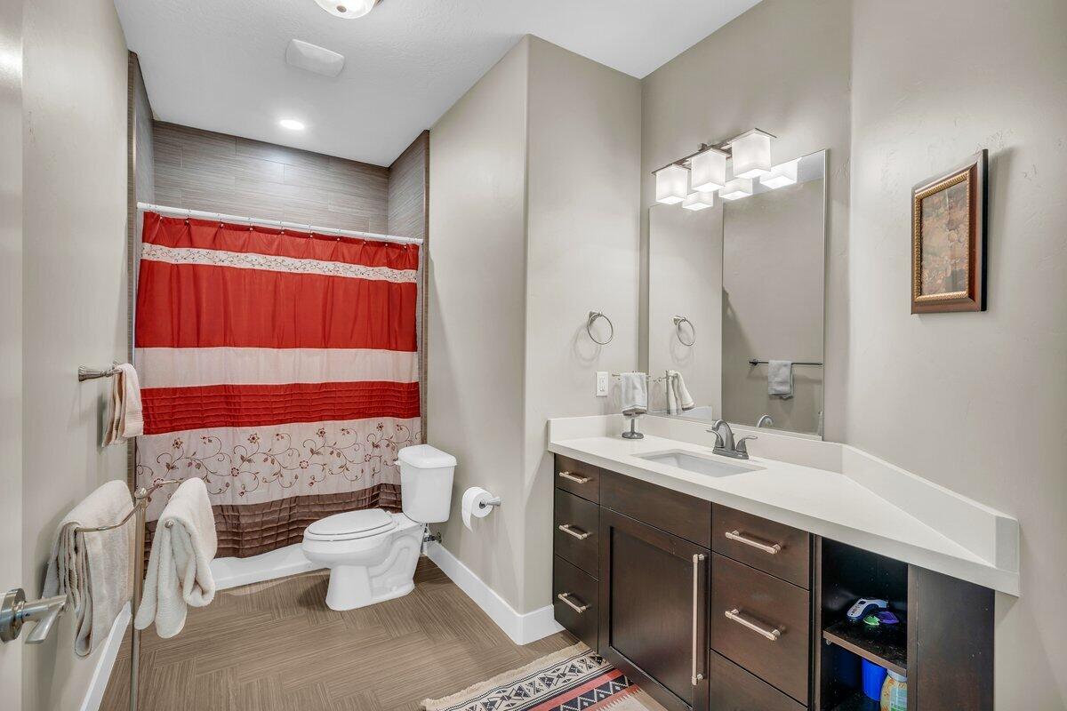 PELICAN HILLS CONDOMINIUMS - Residential