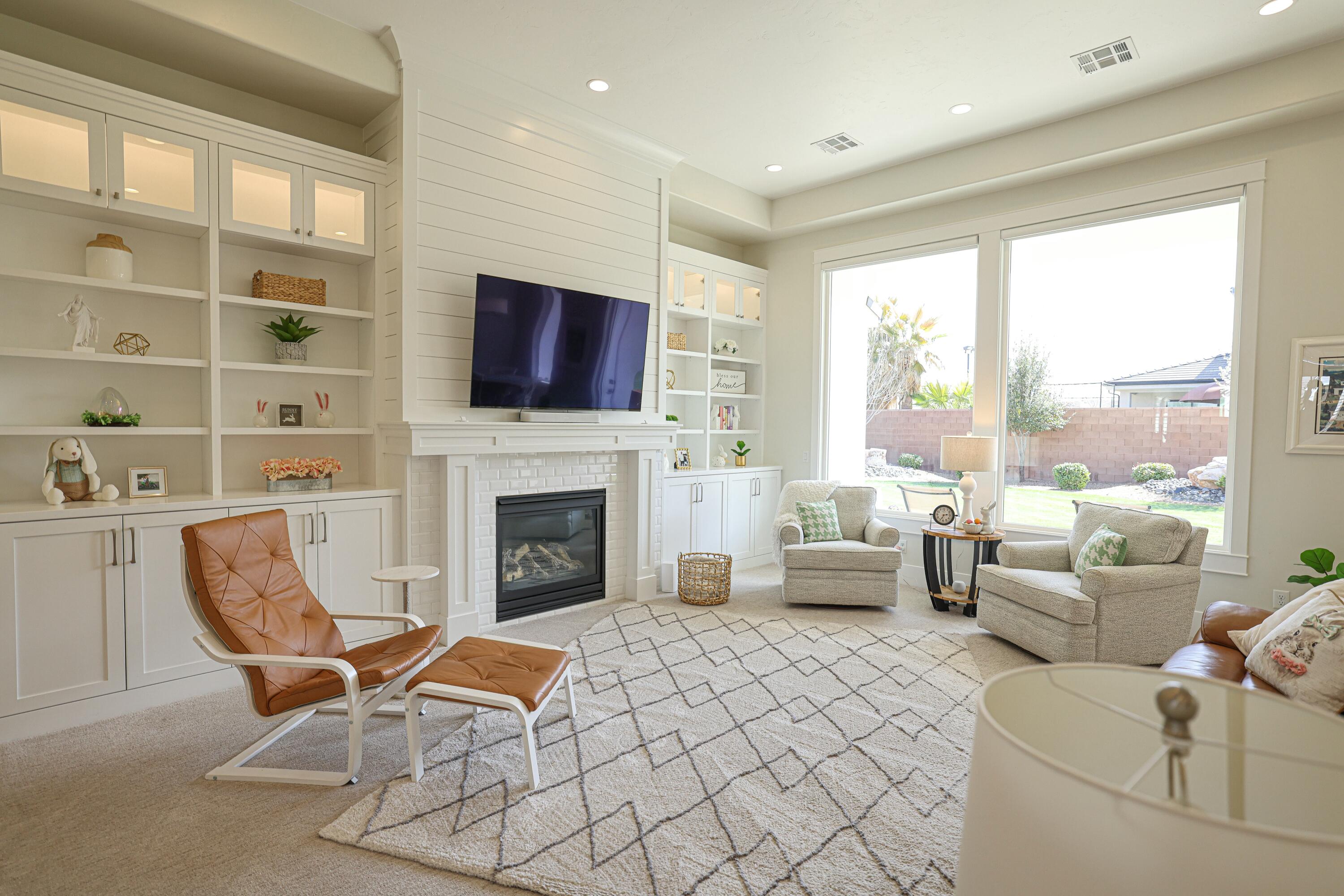 FIELDSTONE - Residential