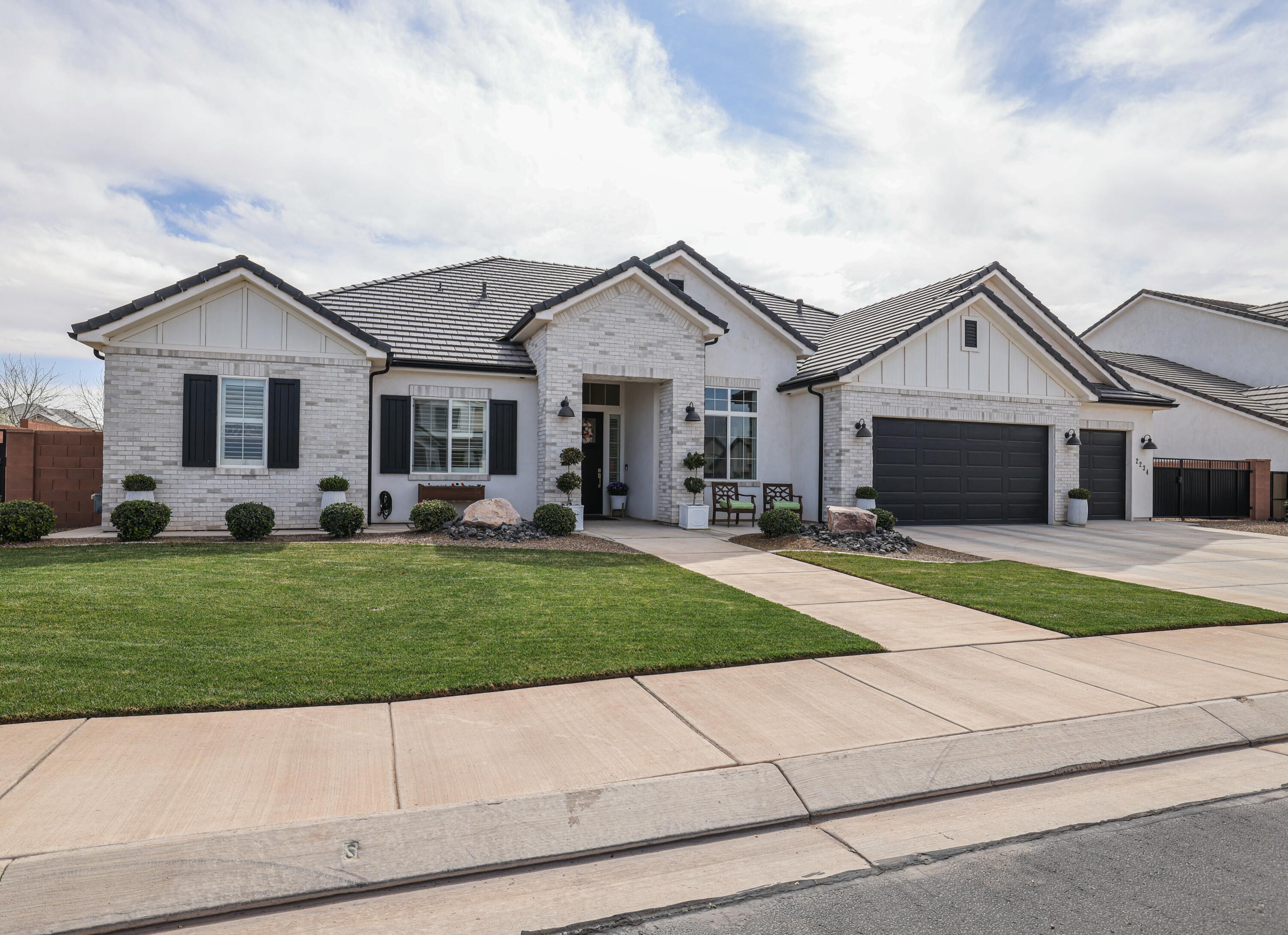 FIELDSTONE - Residential