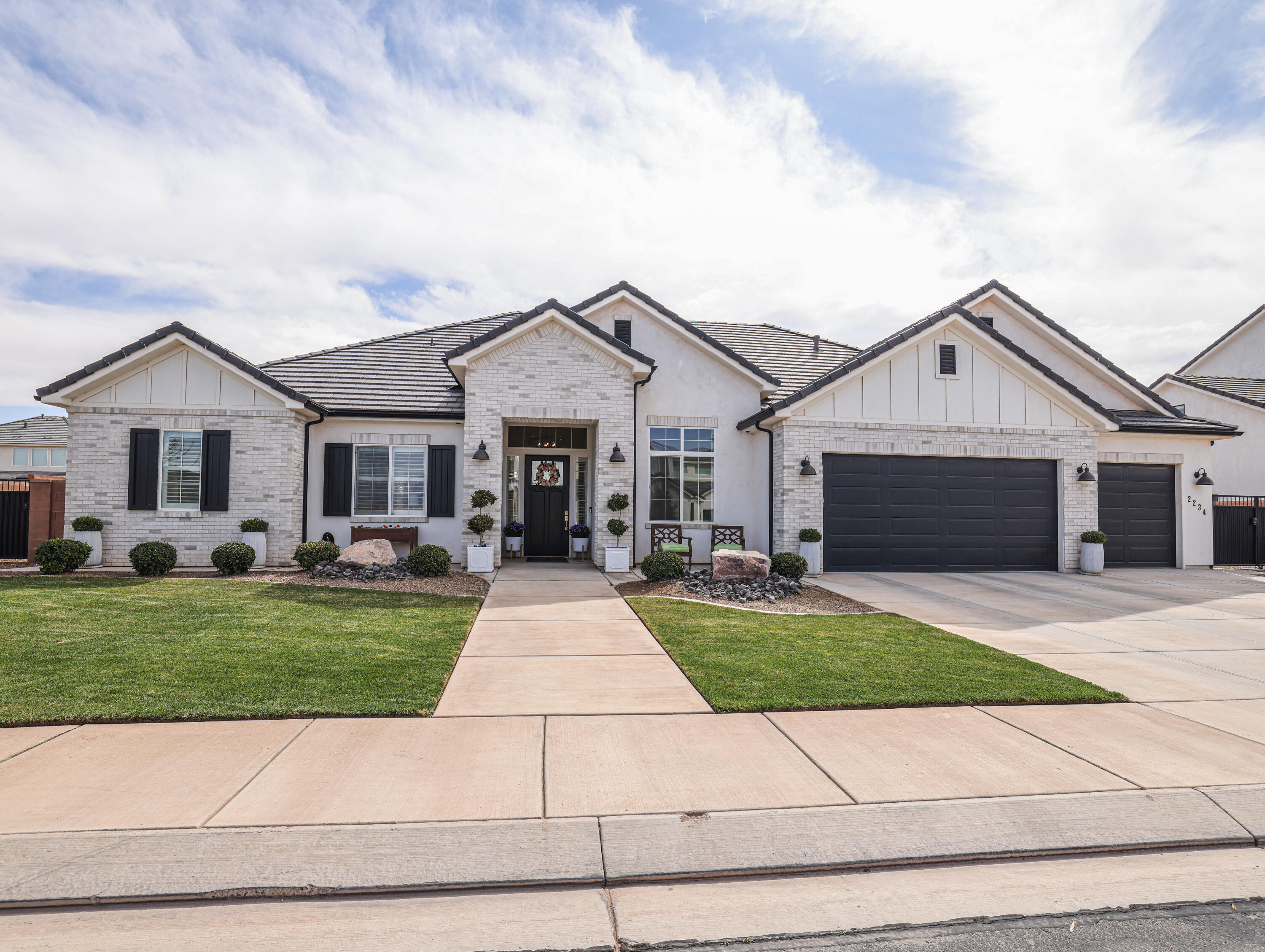 FIELDSTONE - Residential