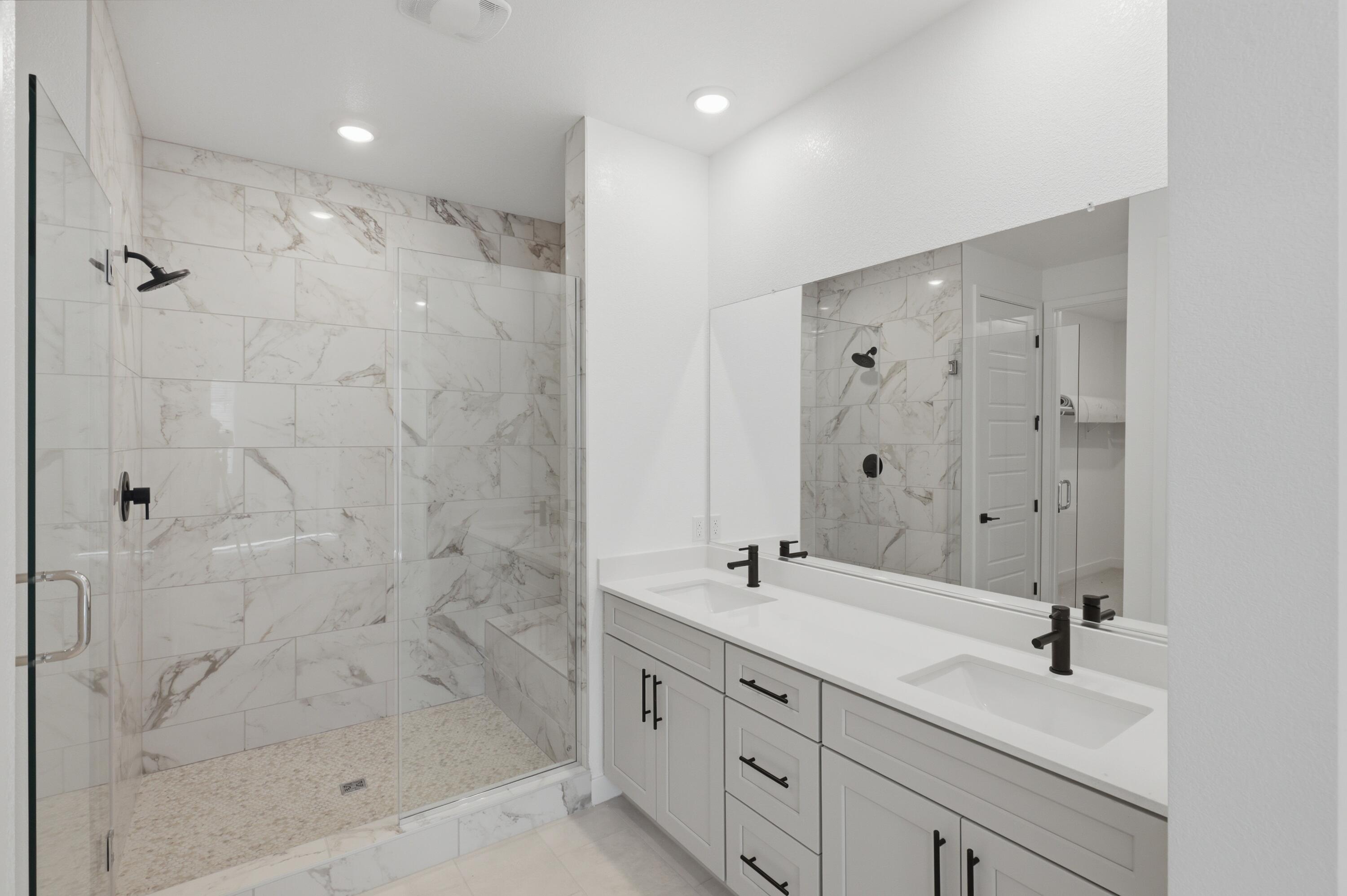 CECITA CREST AT DIVARIO - Residential