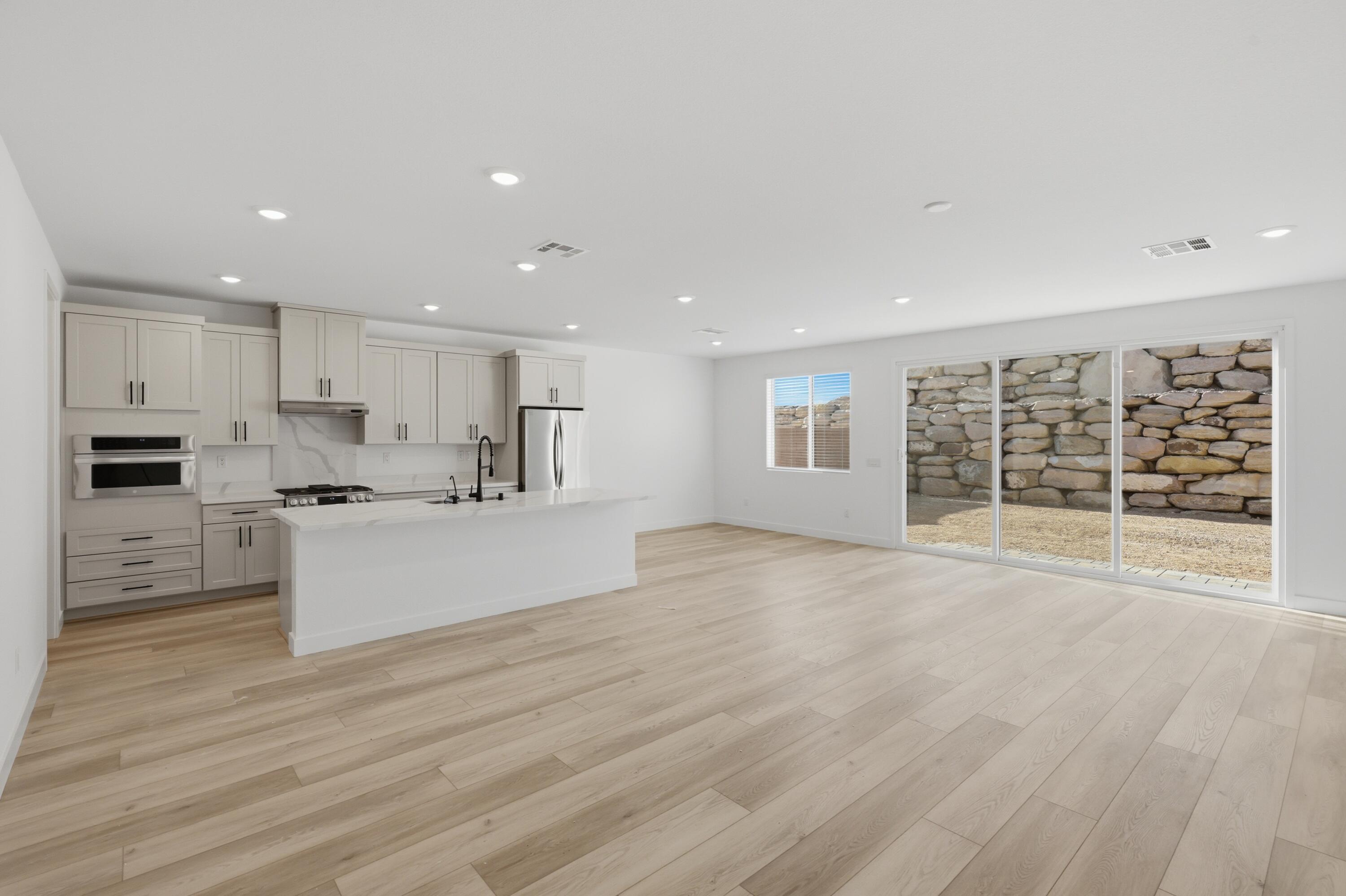 CECITA CREST AT DIVARIO - Residential