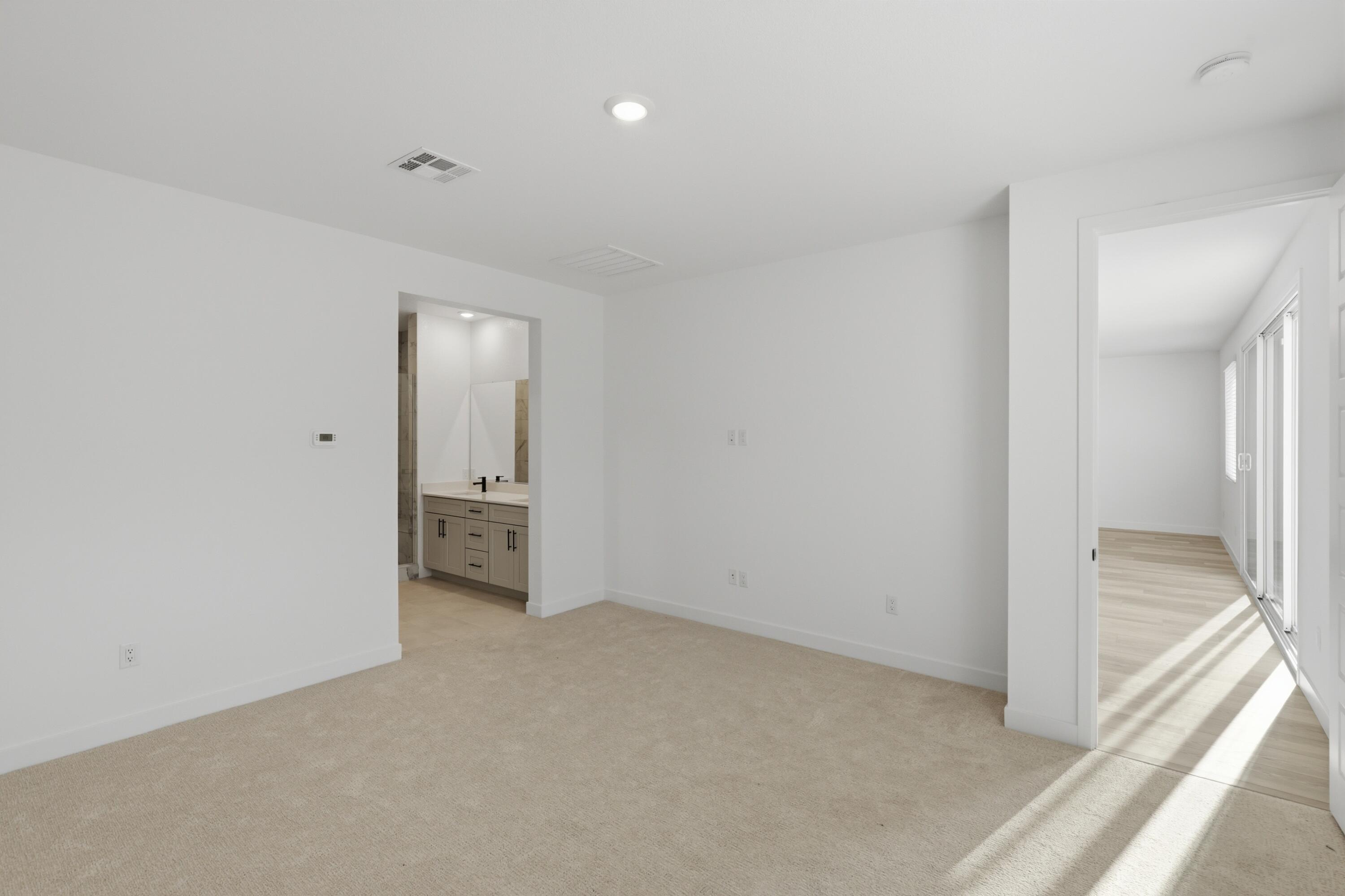 CECITA CREST AT DIVARIO - Residential