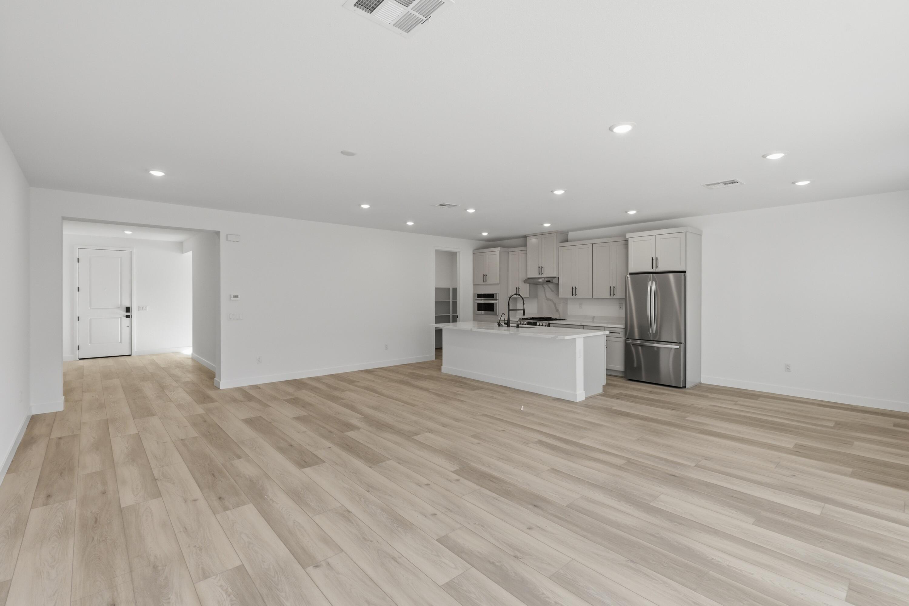 CECITA CREST AT DIVARIO - Residential