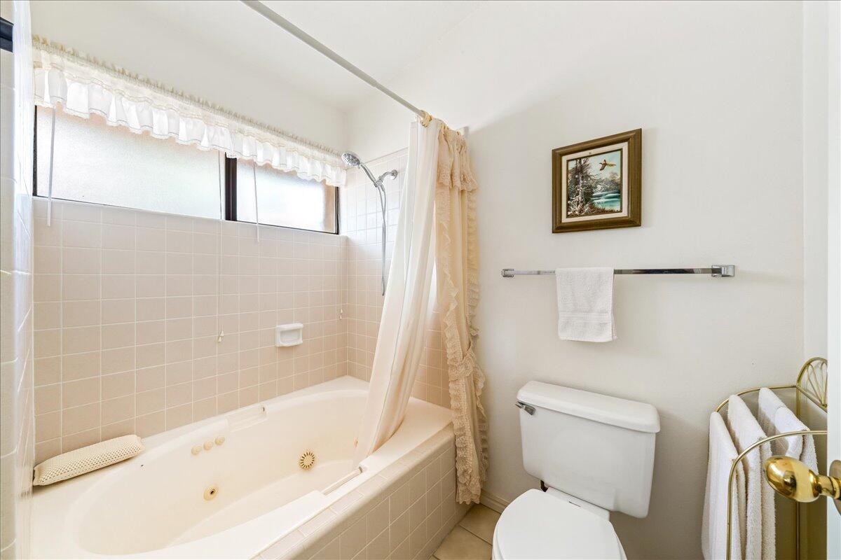 BLOOMINGTON COUNTRY CLUB - Residential