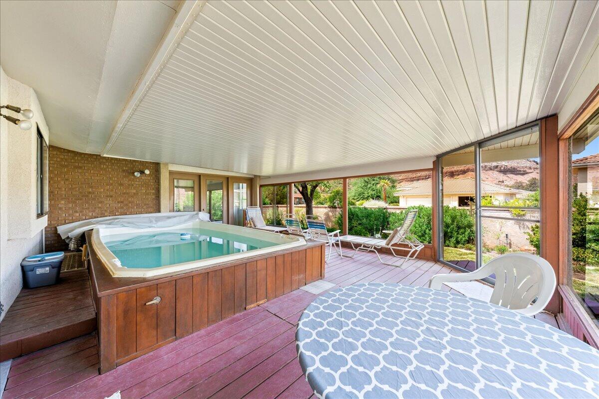 BLOOMINGTON COUNTRY CLUB - Residential