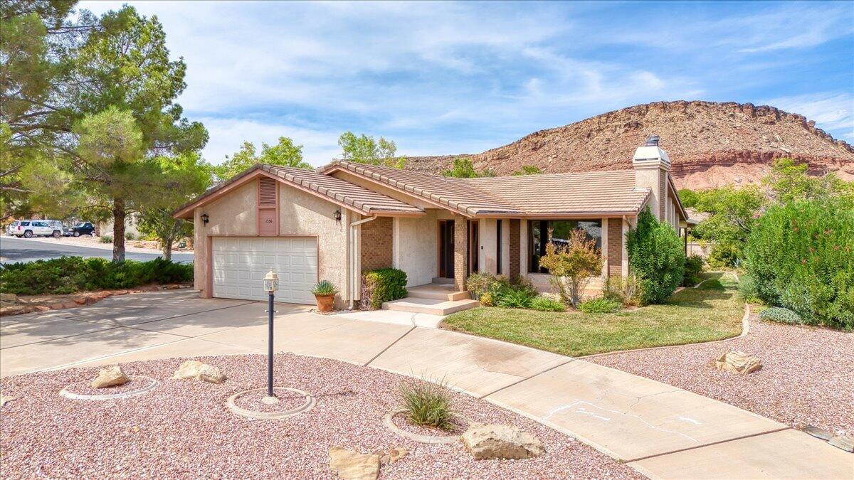 BLOOMINGTON COUNTRY CLUB - Residential