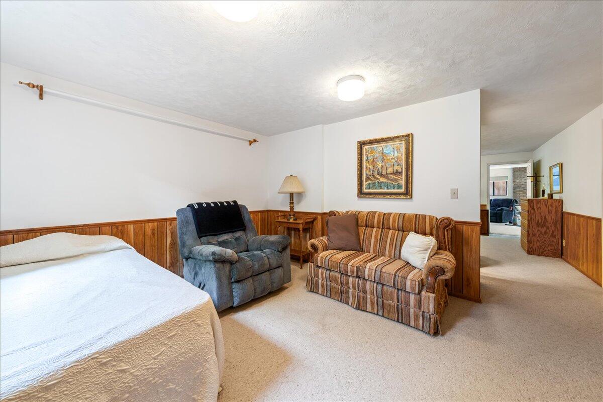 BLOOMINGTON COUNTRY CLUB - Residential