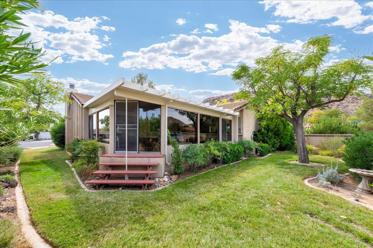 BLOOMINGTON COUNTRY CLUB - Residential