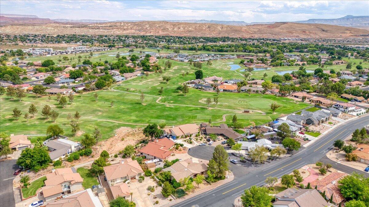 BLOOMINGTON COUNTRY CLUB - Residential