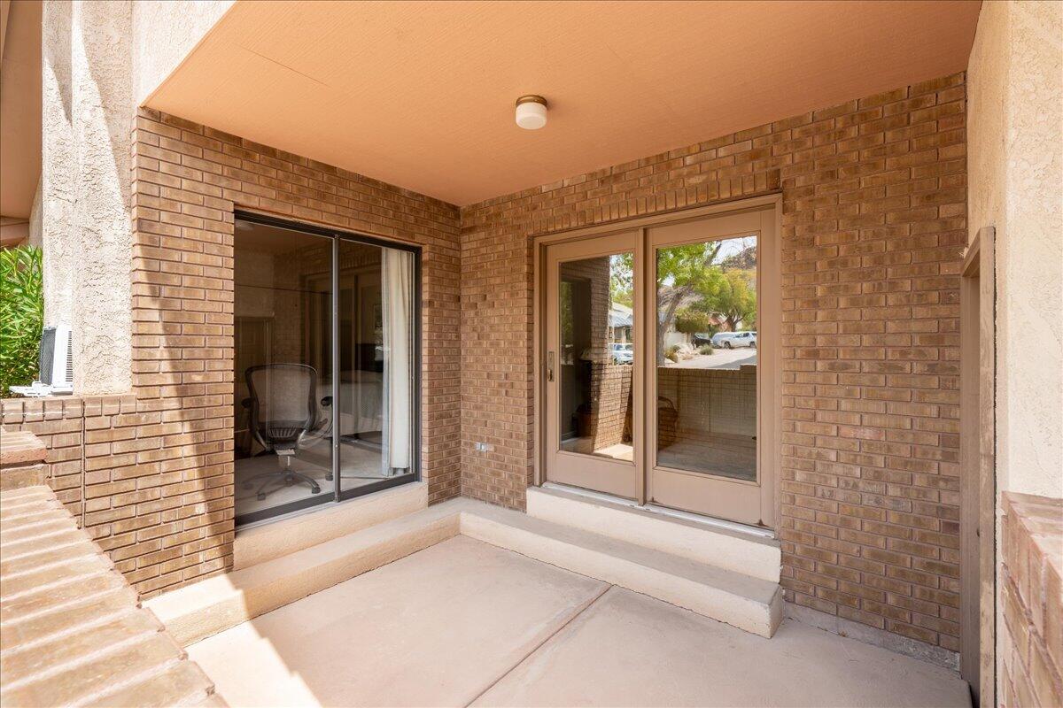 BLOOMINGTON COUNTRY CLUB - Residential