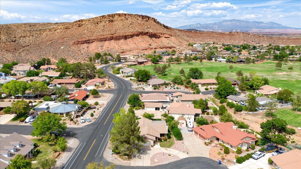 BLOOMINGTON COUNTRY CLUB - Residential