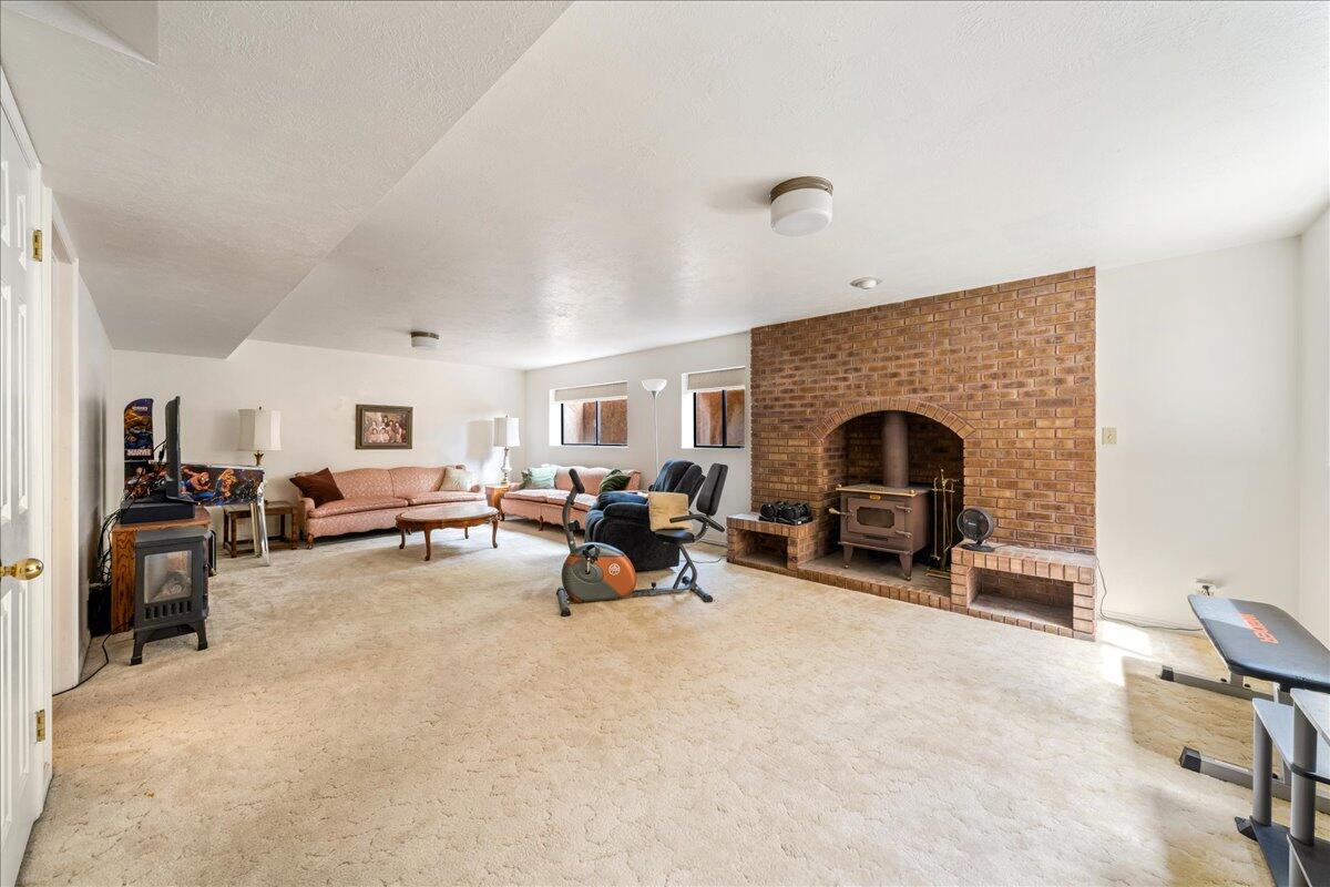 BLOOMINGTON COUNTRY CLUB - Residential