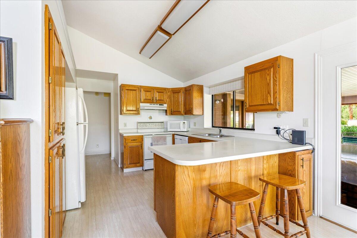 BLOOMINGTON COUNTRY CLUB - Residential