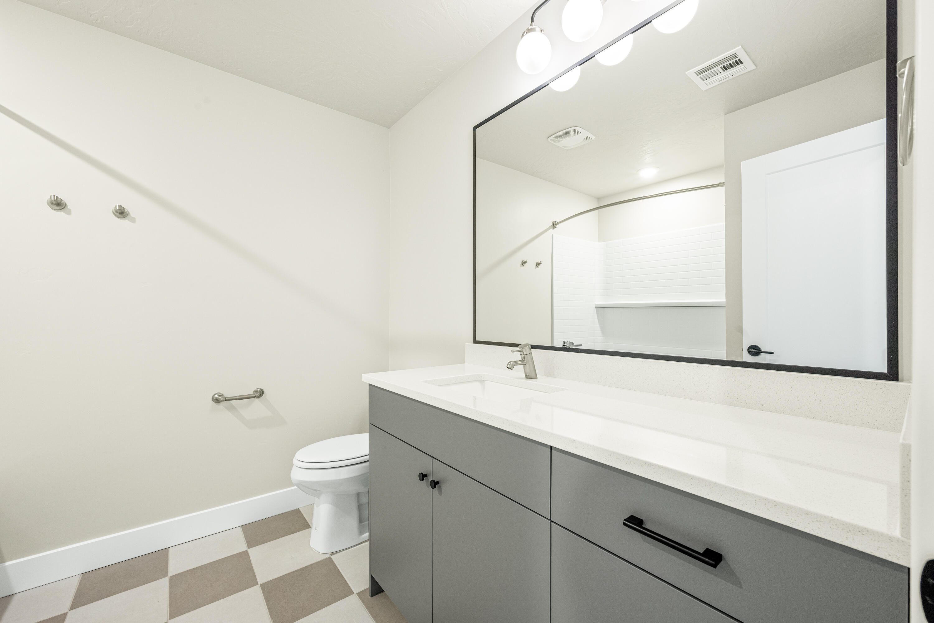 RISE AT CORAL CANYON - Residential