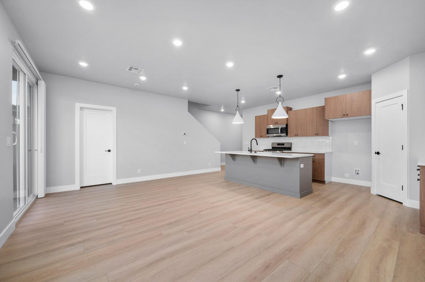 RISE AT CORAL CANYON - Residential