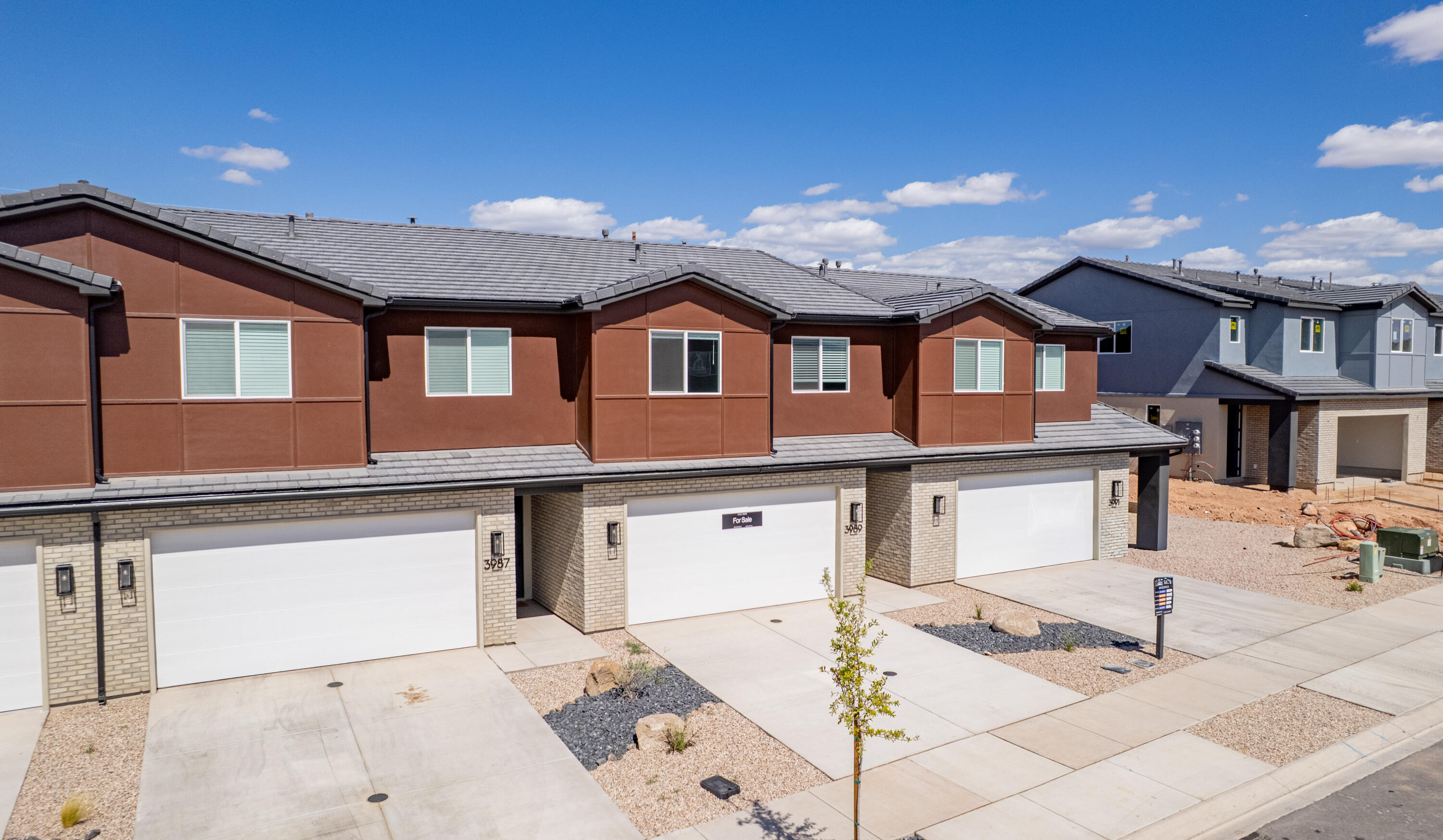 RISE AT CORAL CANYON - Residential