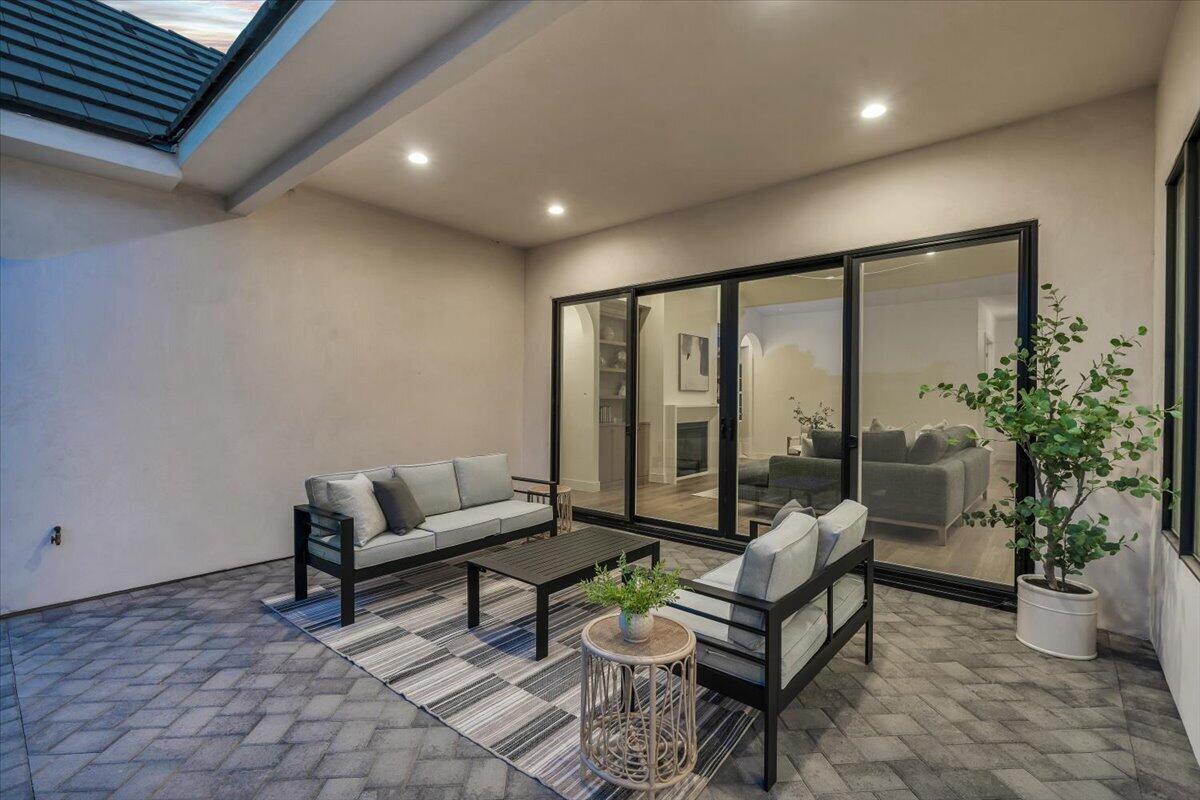 MOORLAND PARK - Residential