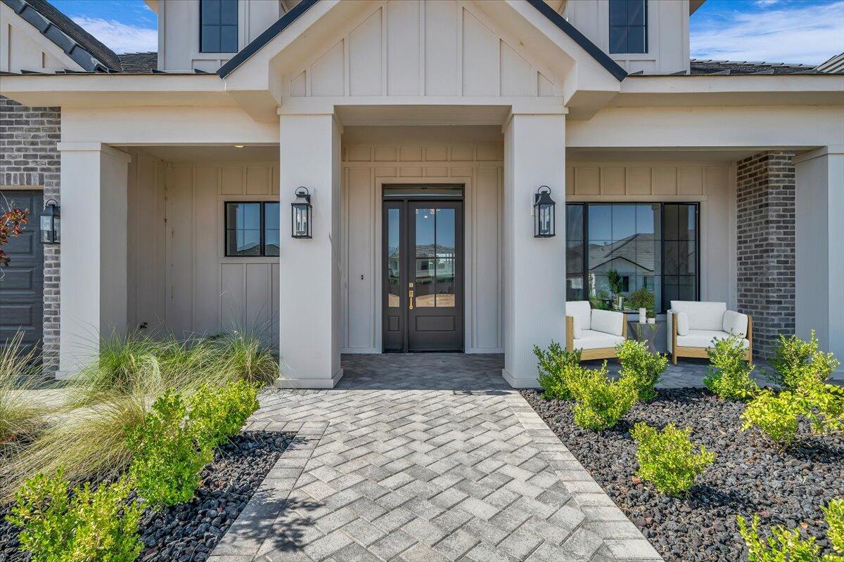 MOORLAND PARK - Residential