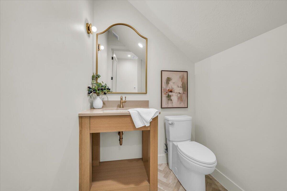 MOORLAND PARK - Residential