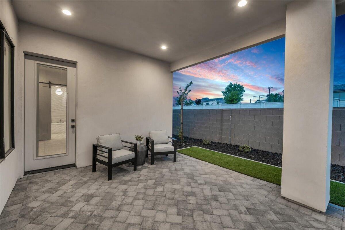 MOORLAND PARK - Residential