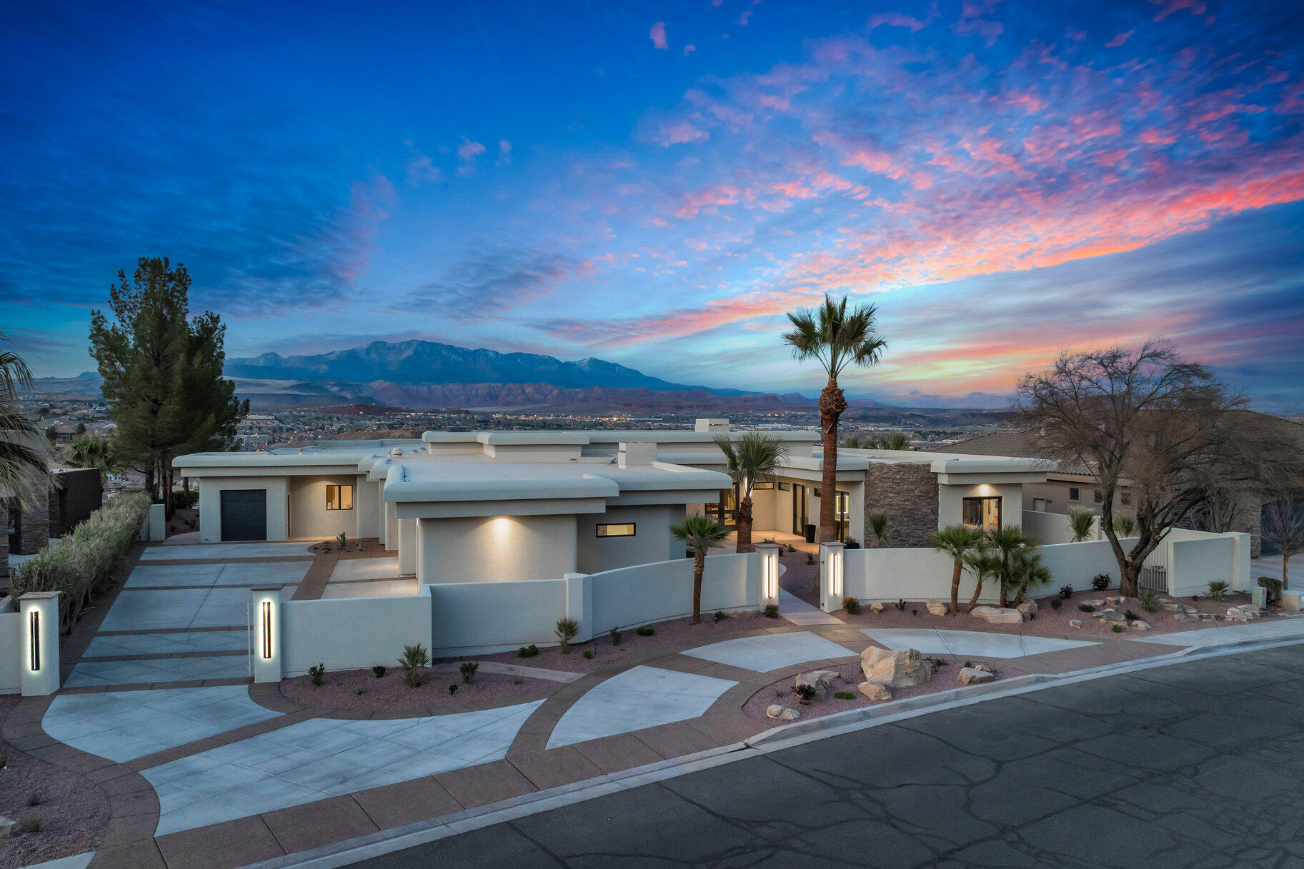 STONE CLIFF - Residential