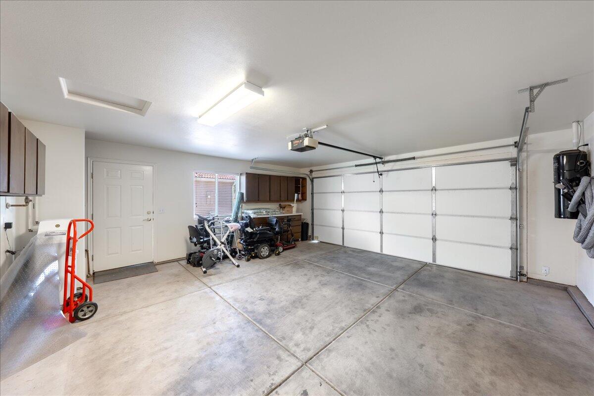 PADRE LAKES TOWNHOMES - Residential