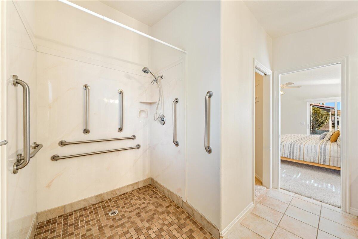 PADRE LAKES TOWNHOMES - Residential