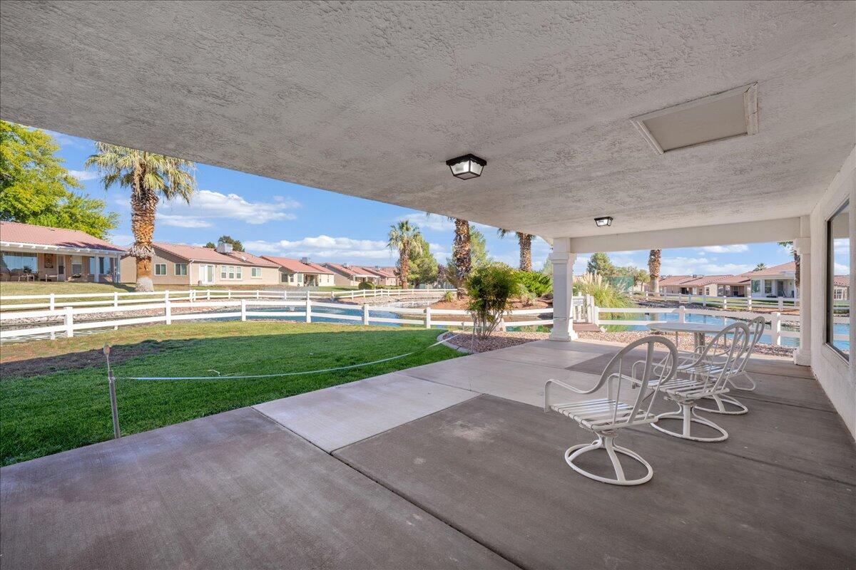 PADRE LAKES TOWNHOMES - Residential