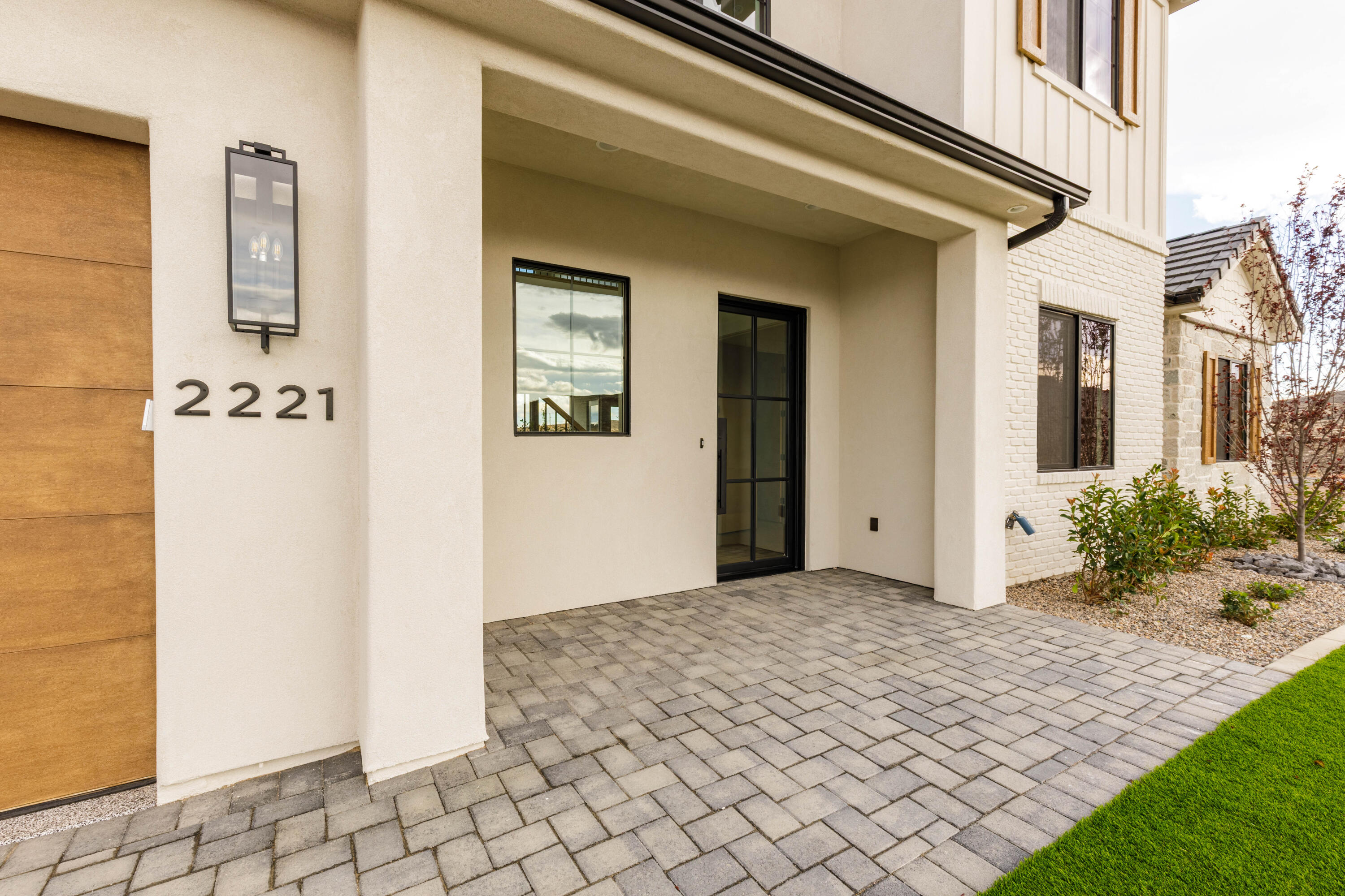 TONAQUINT RIDGE SUB - Residential