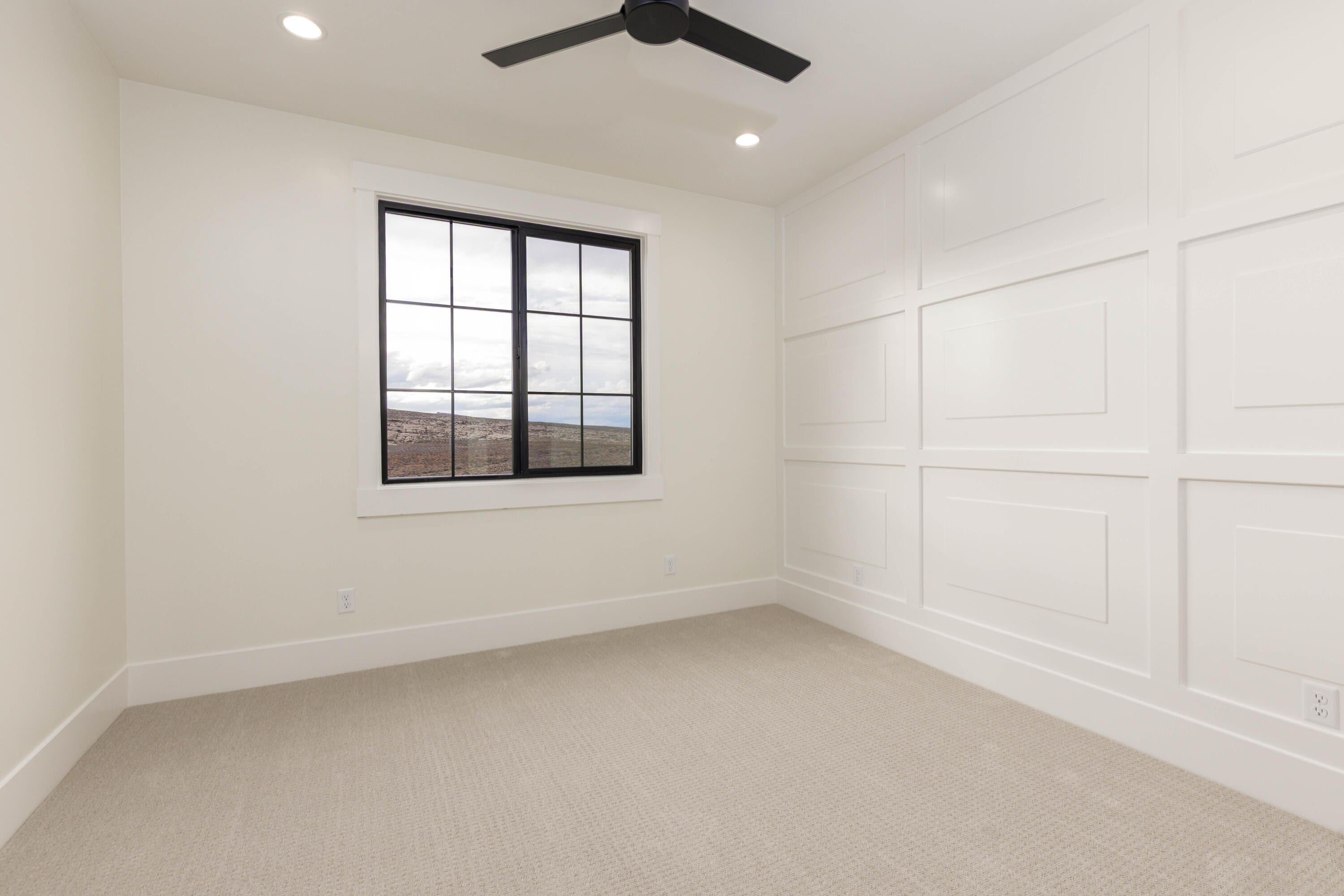 TONAQUINT RIDGE SUB - Residential